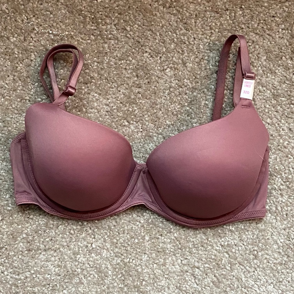 Victoria’s Secret PINK Wear Everywhere lightly lined bra